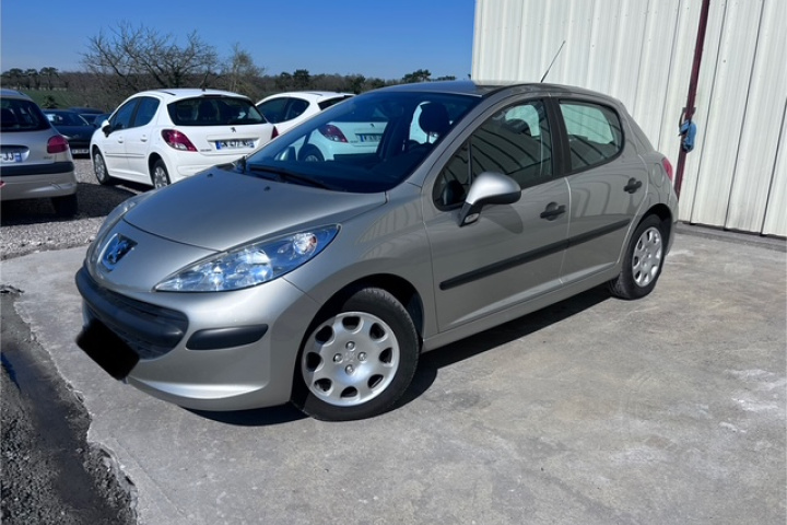 PEUGEOT 207