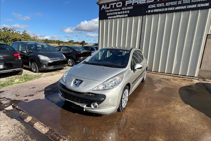 PEUGEOT 207
